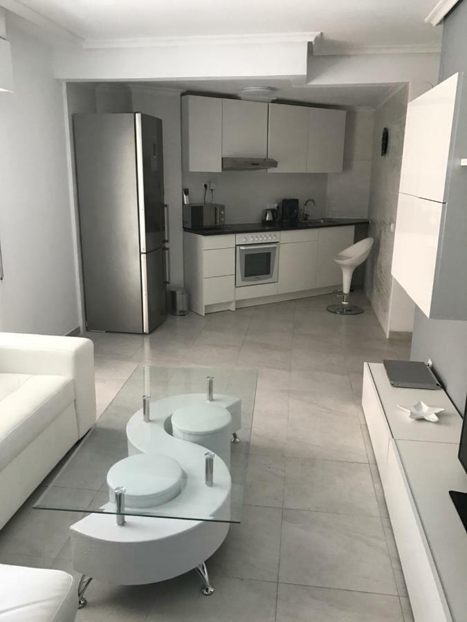 Modern Beach Apartment Torrevieja Bagian luar foto